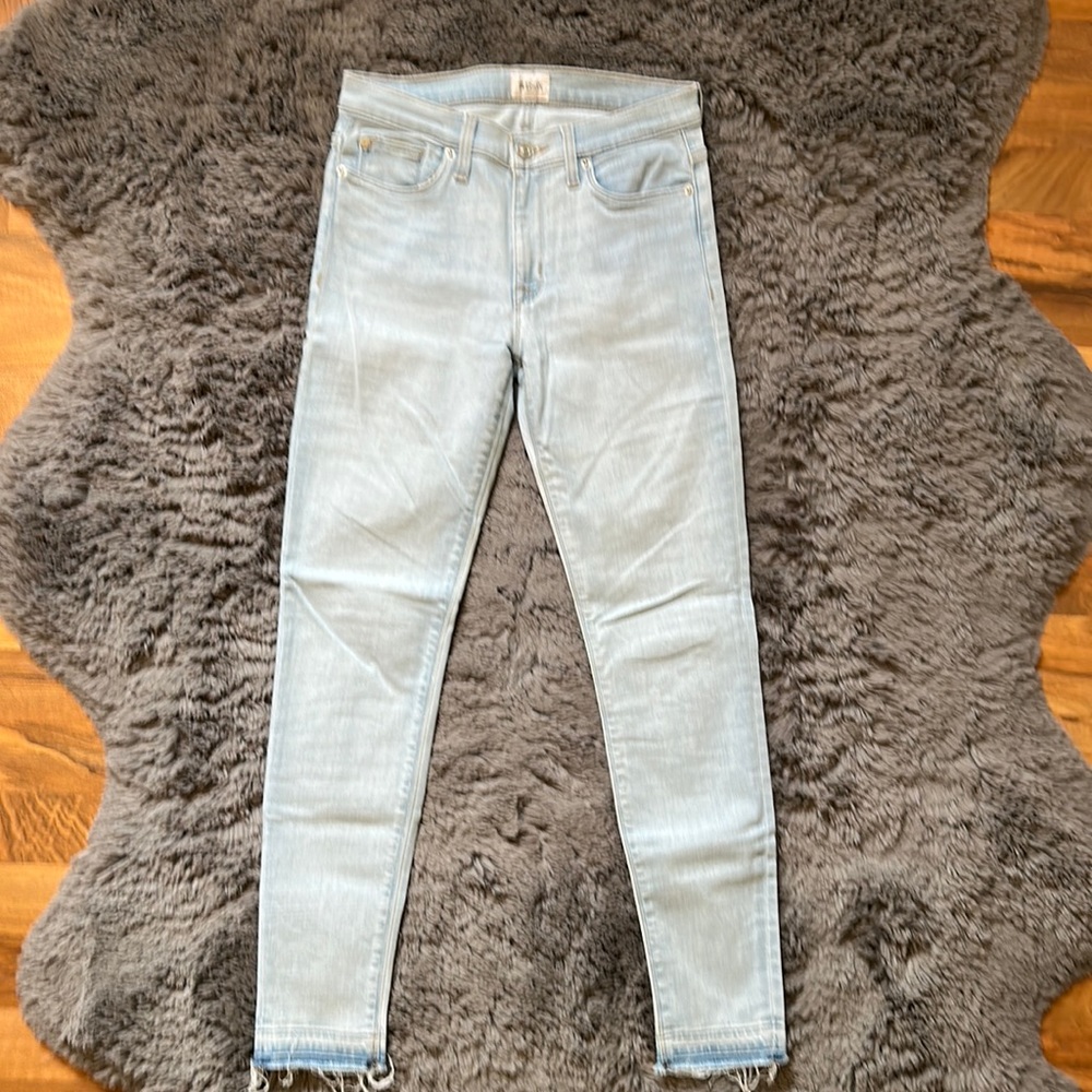 Hudson Nico Midrise Ankle size 27